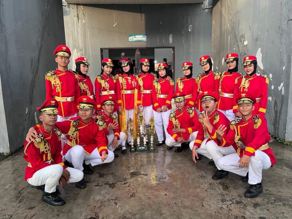 Juara Pasukan Terfavorit, Juara Best Suporter dan Juara Caraka 3