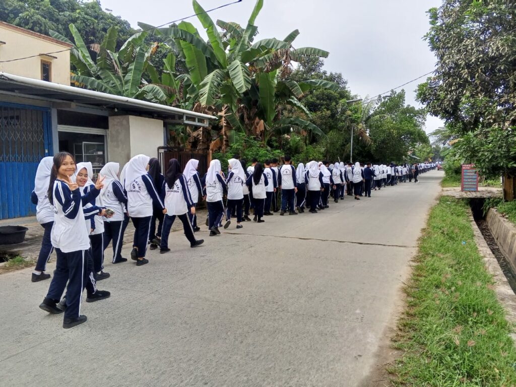 Hari 2 Jalan Sehat dan Doorprize