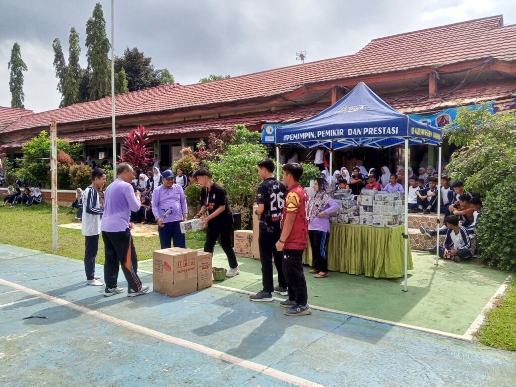 Hari 2 Jalan Sehat dan Doorprize