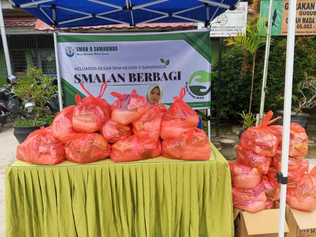Hari 3 Jumat Gotong Royong, Smalan Berbagi dan Jumat Berkah