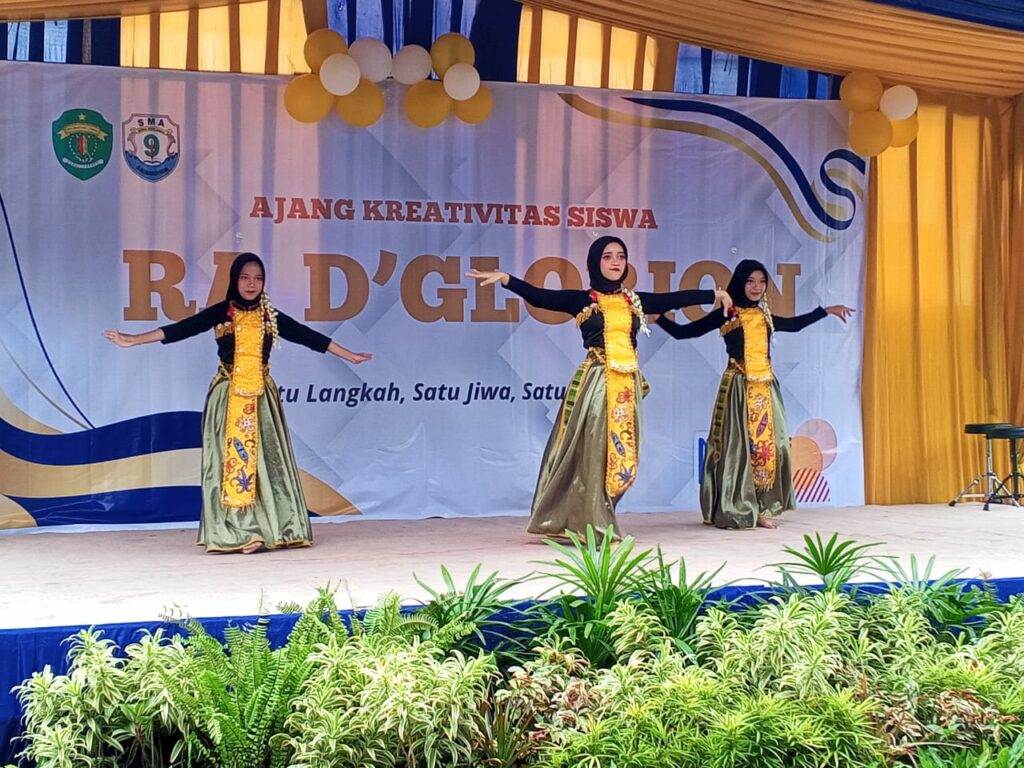 Hari 4 Puncak HUT Smalan ke-31