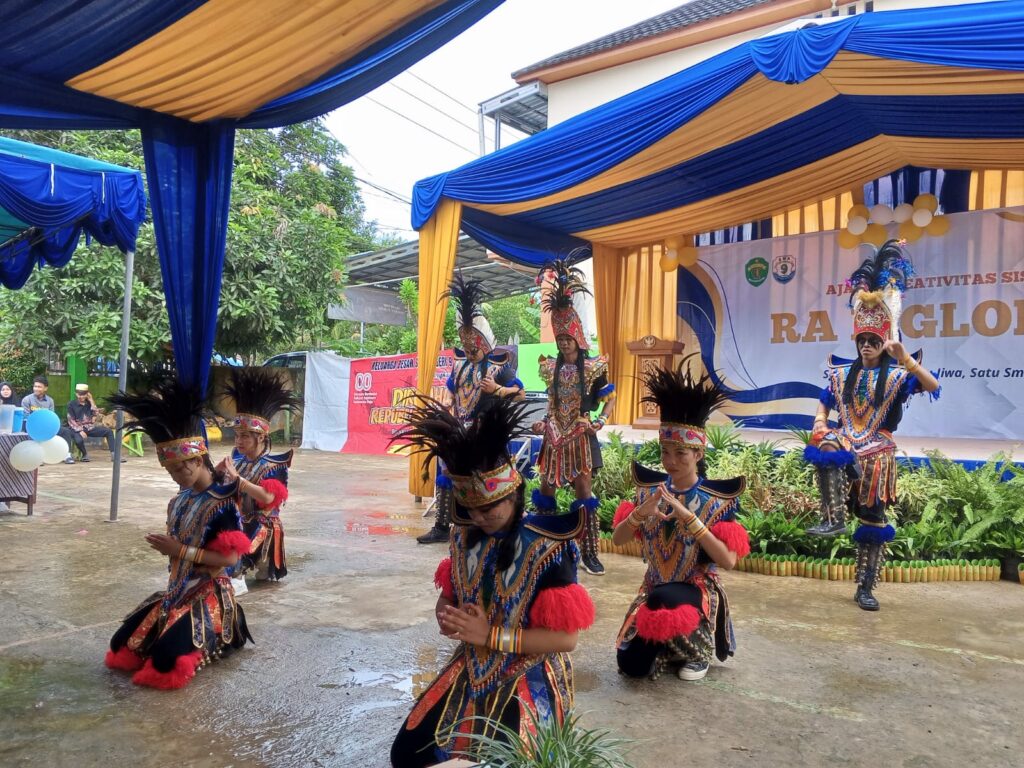 Hari 4 Puncak HUT Smalan ke-31